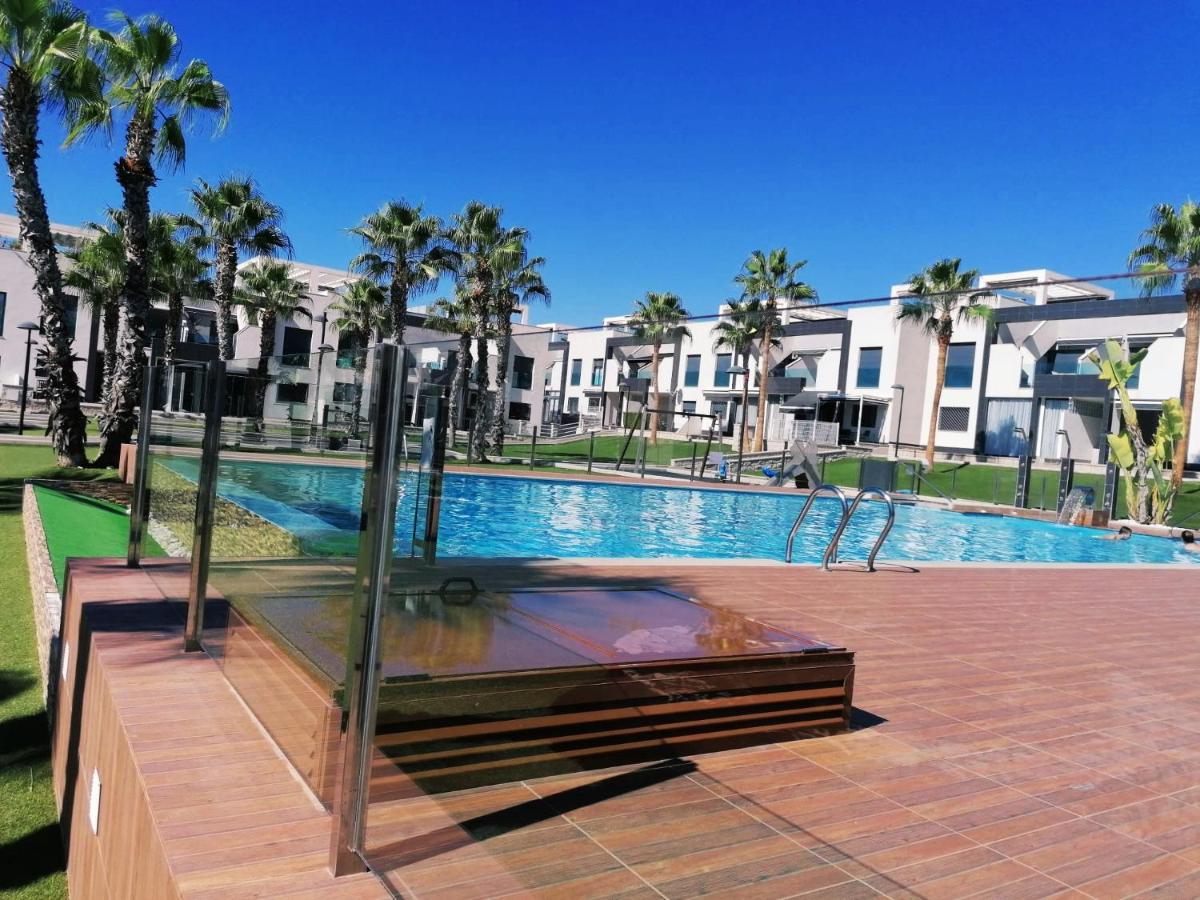 Bright Bungalow Oasis Beach La Zenia Orihuela Exteriör bild