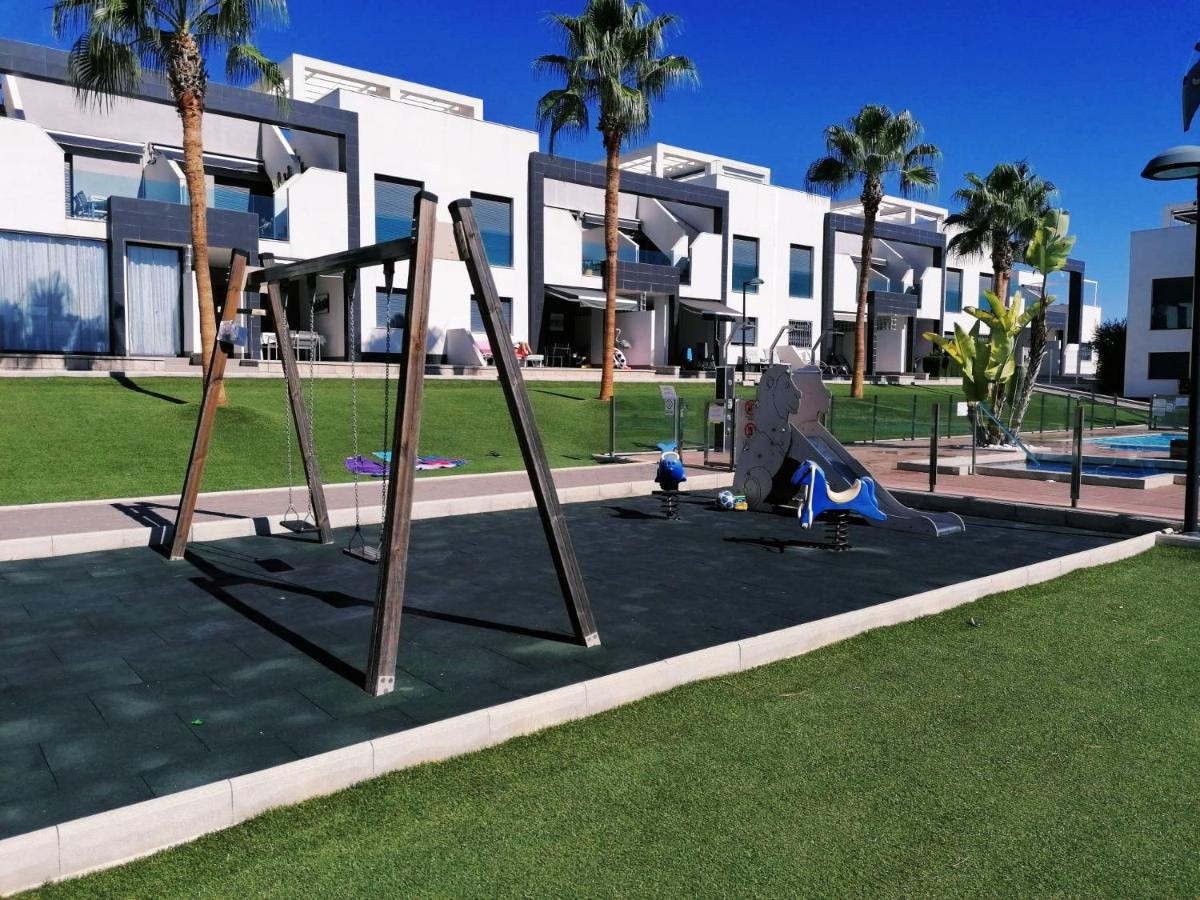 Bright Bungalow Oasis Beach La Zenia Orihuela Exteriör bild